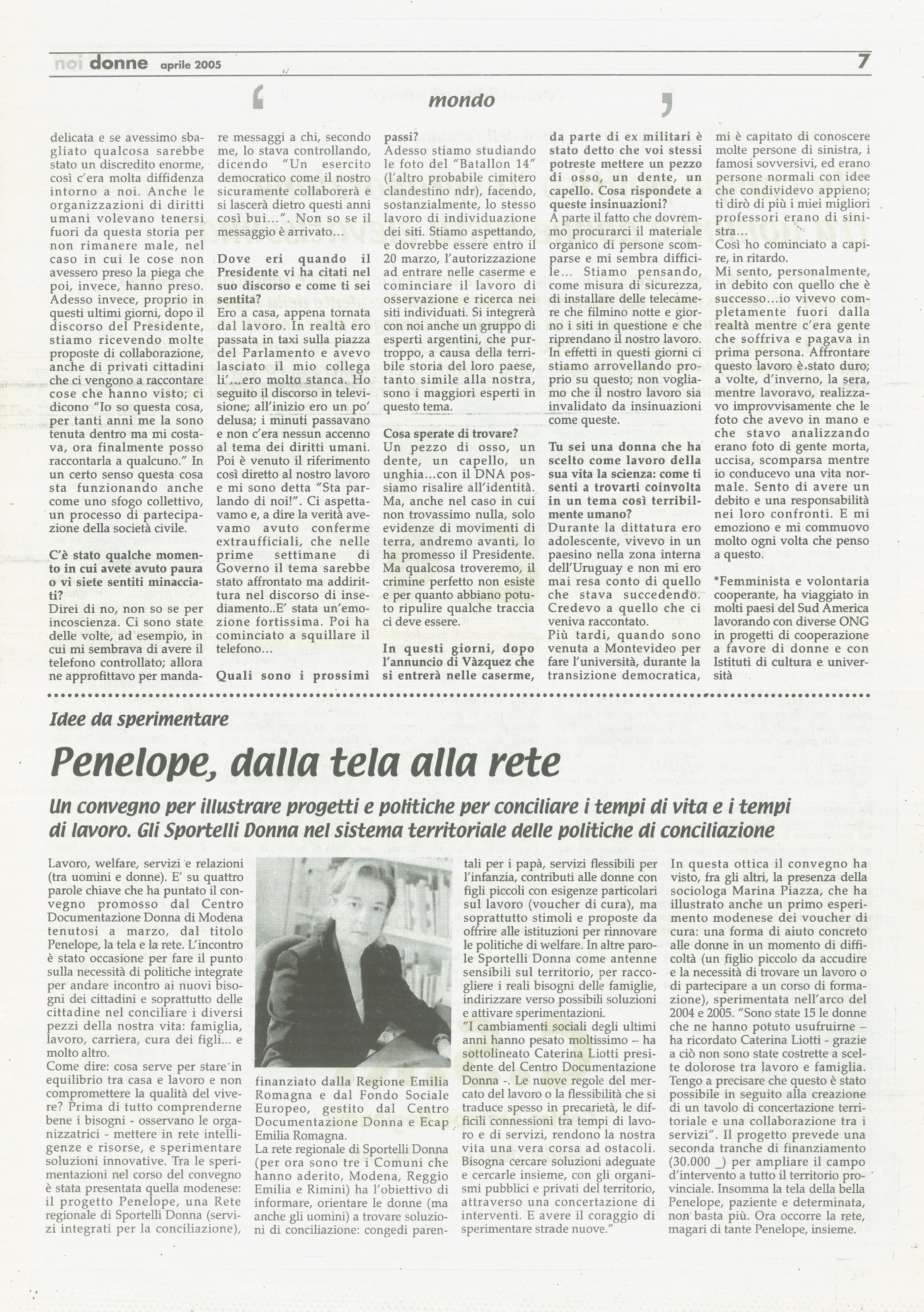 Foto: Costituzione stracciata